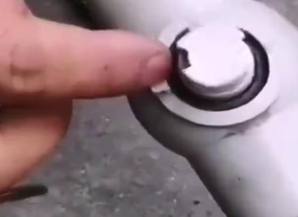 球閥扳手轉軸處漏水怎么修?5張大圖帶你輕松搞定! 球閥扳手轉軸處漏水怎么修?5張大圖帶你輕松搞定!