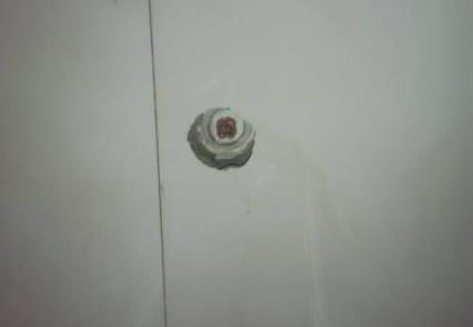 水管接頭凹進瓷磚2cm沒法安裝角閥怎么辦?最后我是這么解決的! 水管接頭凹進瓷磚2cm沒法安裝角閥怎么辦?最后我是這么解決的!